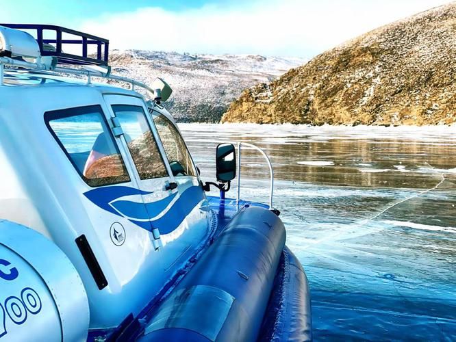 Байкал в зимнем сне