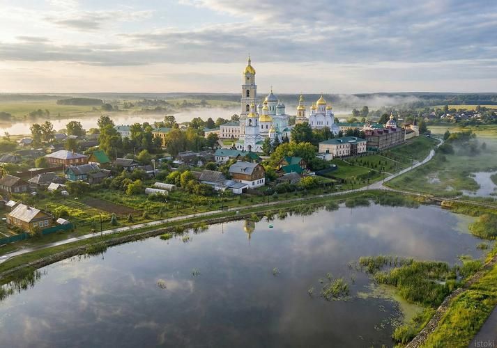 Автобус| Болдино: осень, что писала поэзию
