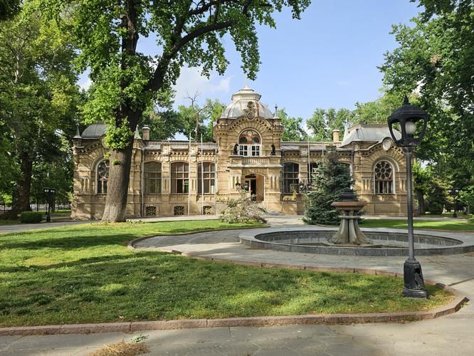 Под звёздами жемчужин Востока