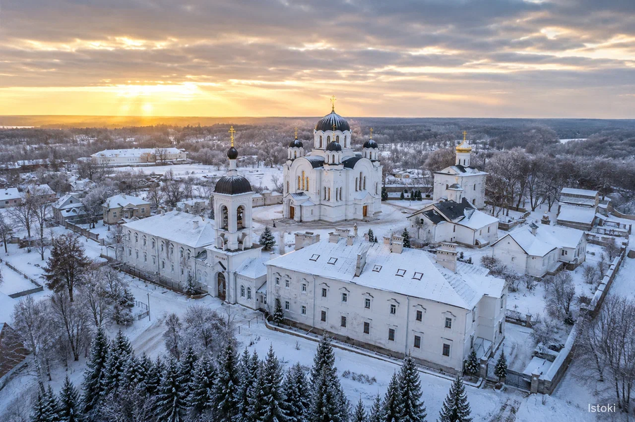 Автобус| Новый год в Минске: путешествие из столицы в столицу