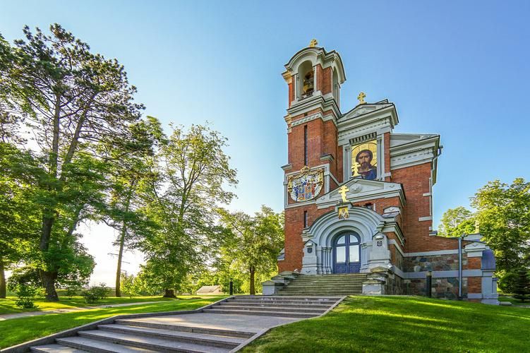 Путь через память и лес