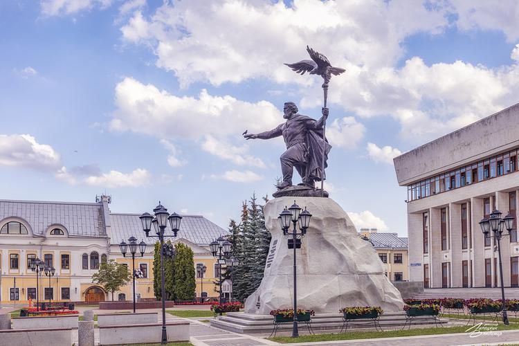 Выходные, как в старом романе: с архивами и соловьями